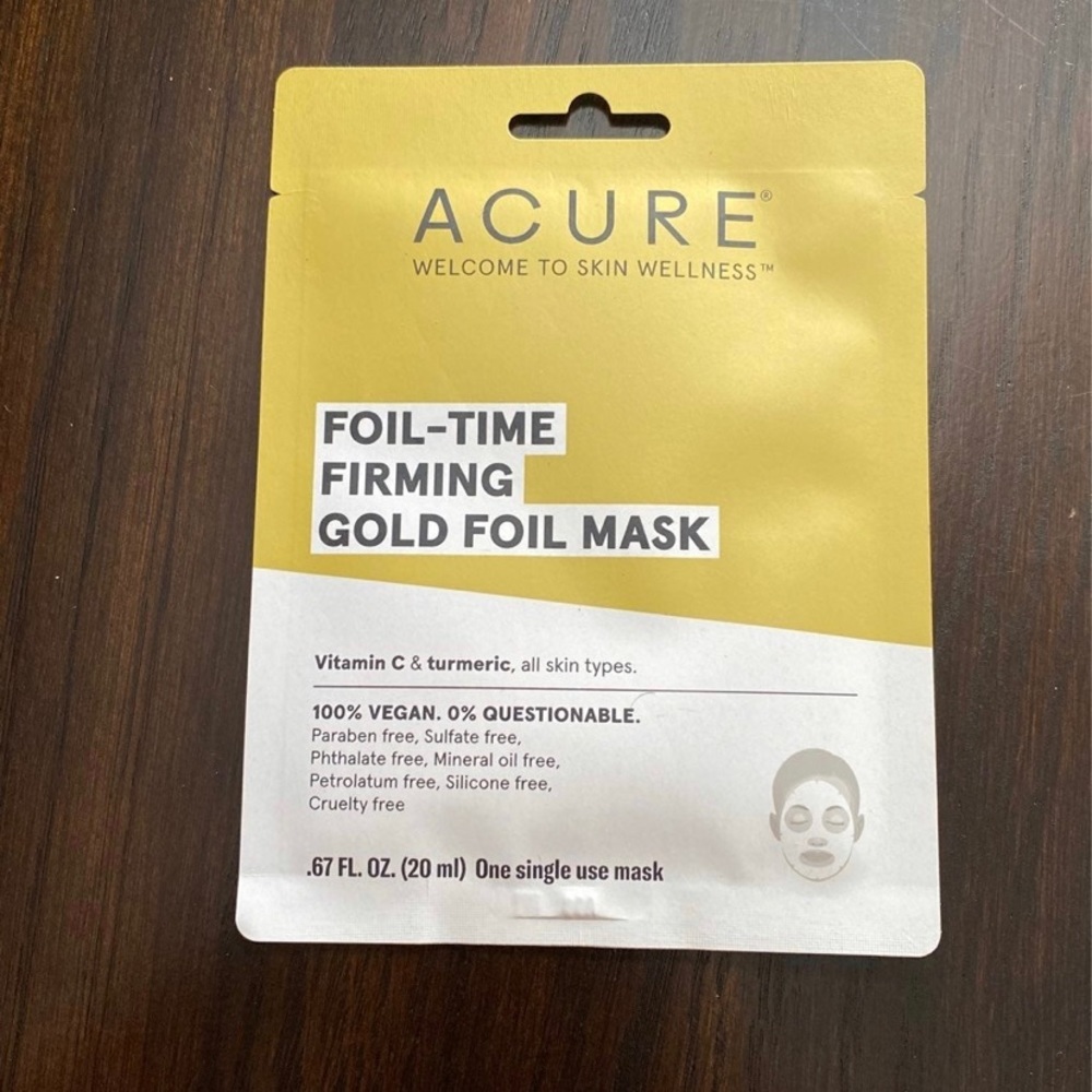 100% Vegan foil time firming gold foil masks
